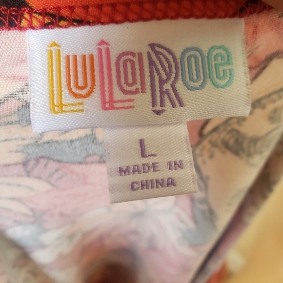 LULAROE Classic Hawaiian Tee - Picture 3 of 4